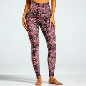 ColorfulKoala Size Small Red Snakeskin Print Soft Stretch Leggings